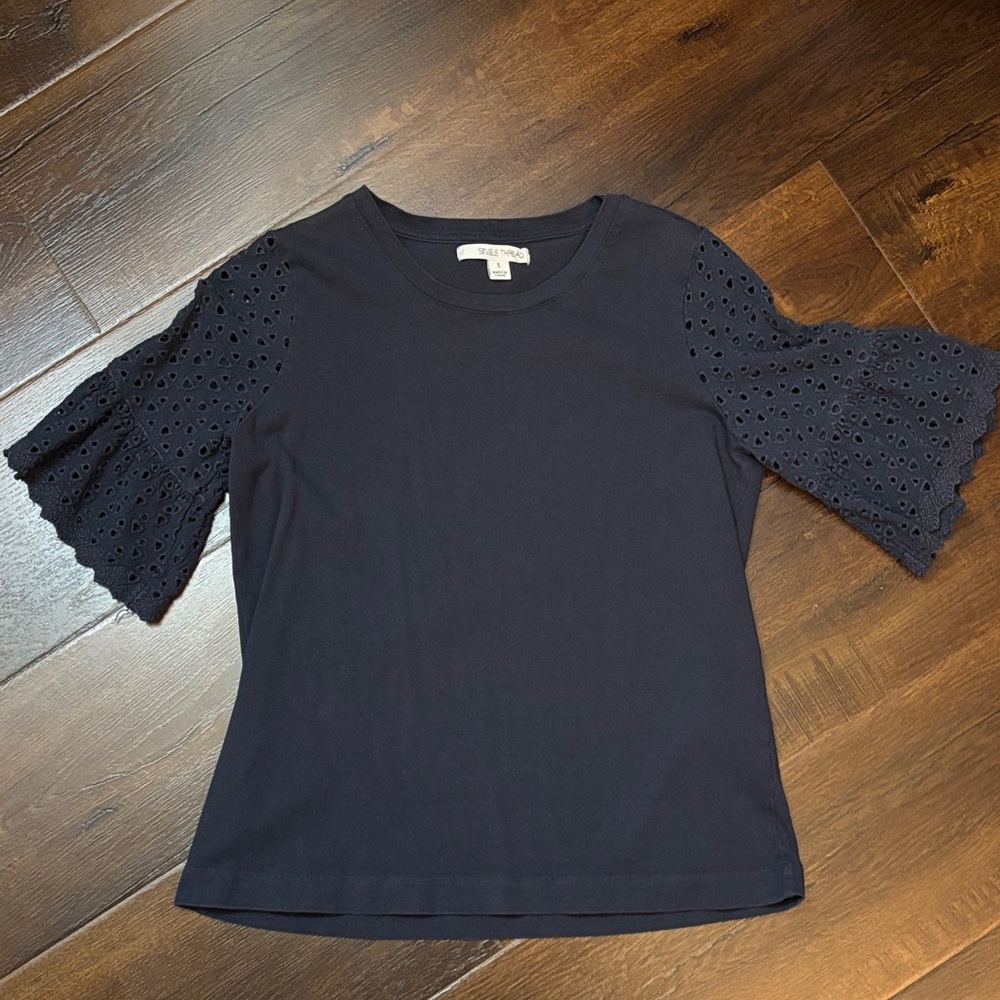 Single Thread Cotton Navy Eyelet Sleeve Top (S)